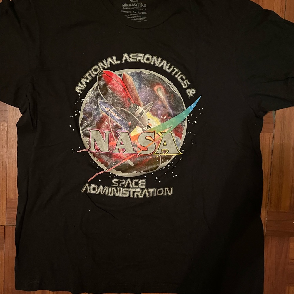Nasa tee